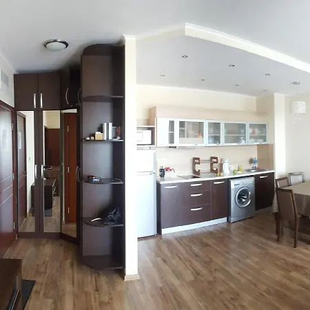 Apartment Apart Golden Line, Private Property Rm 214