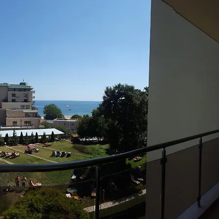 Апартамент Golden Line, Private Rm 214